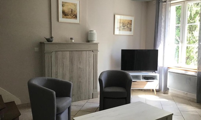 Saint-Romain-sur-Cher House | La vallée des pierres