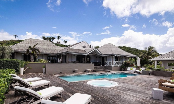 Petit Cul De Sac Beach Villa | La Vie en Rose (3/5 Rooms)