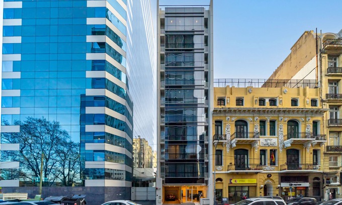 Buenos Aires Central Business District Condo | La Vie Suite Madero