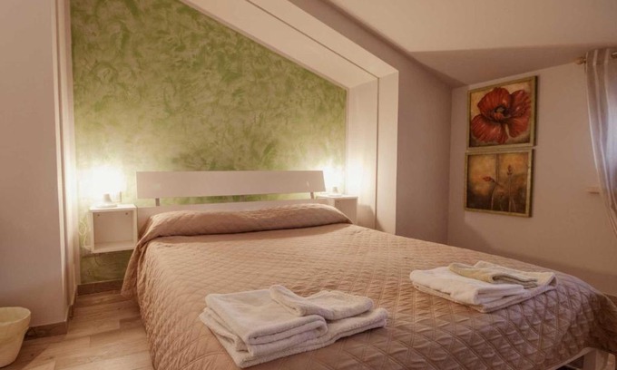 Norcia House | La Vineria