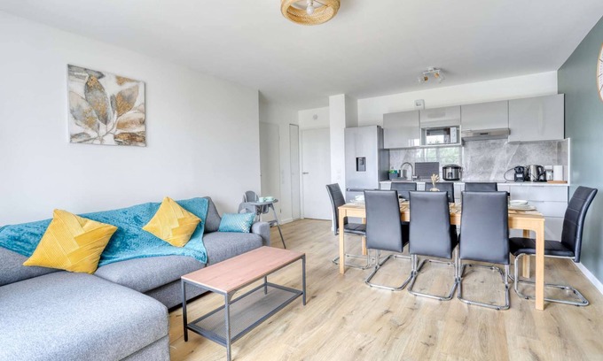 Le Blanc-Mesnil Apartment | Lafya : ParisNord, Villepinte, CDG, StadedeFrance
