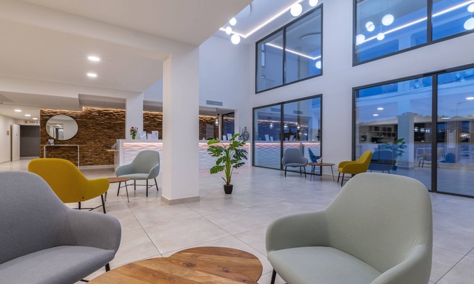 Antibes Apartment | Lagrange Apart'HOTEL Les Jardins d'Olympie