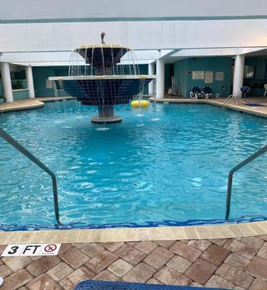 Myrtle Beach Hotel | Laidback n Lazy at Landmark Resort