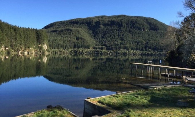 Atiamuri House | Lake Atiamuri Bach - Wakeboard, Mountain Bike Base