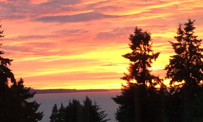 Eatonville Cabin | Lake Cabin