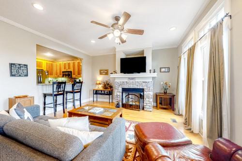 Hiawassee Apartment | Lake Chatuge Lookout