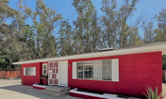 Lake Elsinore House | Lake Elsinore Country Home 3 Rooms/2Baths