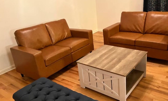 Glasser Apartment | Lake Facing Commute Friendly Sunny & Serene House