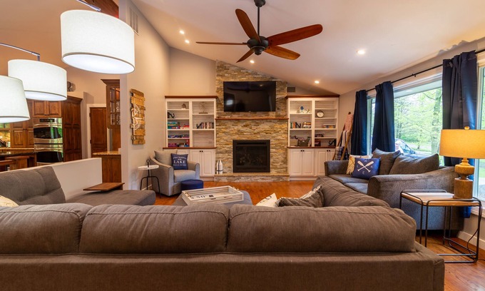 Zenda House | Lake Geneva Retreat