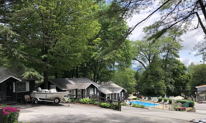 Lake George Cabin | Lake George Bear's Den