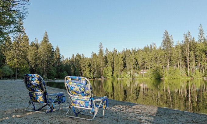 Twain Harte Cabin | Lake, Hot Tub, Baby & Toddler Friendly, Walk to Town