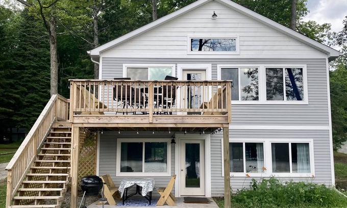 South Branch House | Lake House on Jose Lake