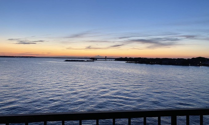 Seven Coves Condo | Lake house - unit 302