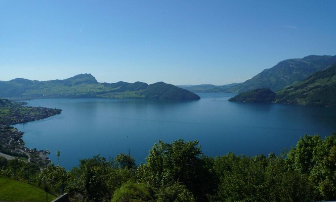 Emmetten Apartment | Lake Lucerne Panorama