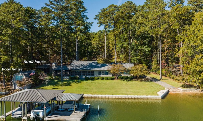 Coosa County House | Lake Martin Getaway- lake front- sleeps 24