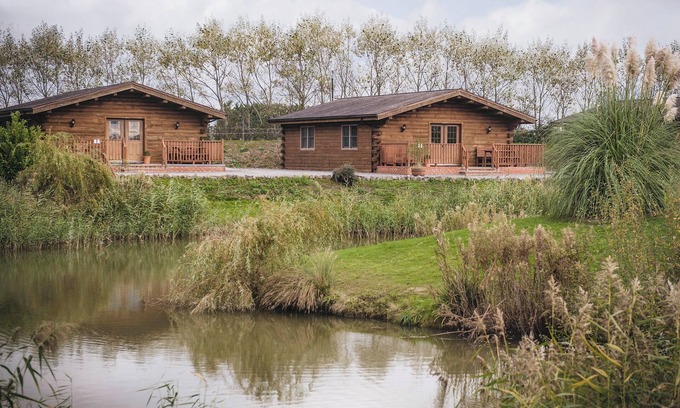 Old Leake Cottage | Lake View Lodges - 25076