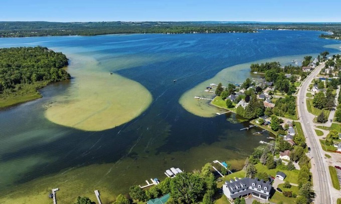 Oden House | Lakefront Cottage near Petoskey and Lake Michigan