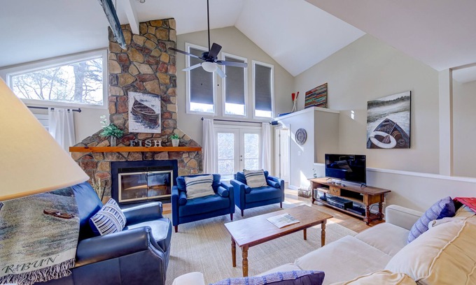 Lakemont House | Lakefront gem with deck, grill, boathouse/dock, fireplace, central AC, &WiFi