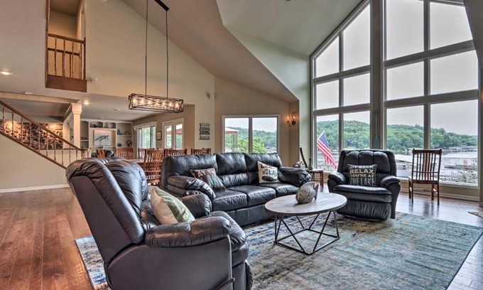 Sunrise Beach House | Lakefront Haven Family-Friendly Sunrise Beach Gem