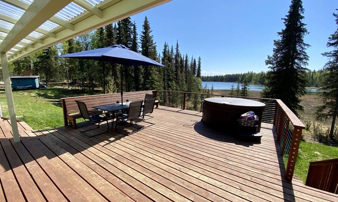Kasilof House | Lakefront Home next to Kenai and Kasilof River w/Hot tub and view. Sleeps 6-12