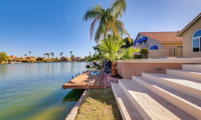 Lakewood House | Lakefront Living! Huge Phoenix Home w/Dock, Pool