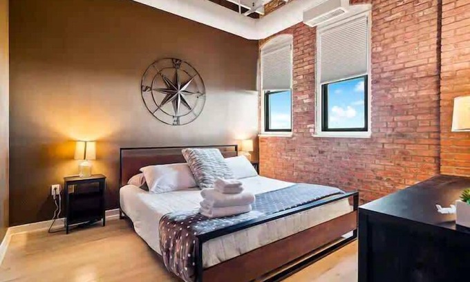 Downtown Cleveland Apartment | Lakefront Loft - Walk 2 First Energy x Progressive