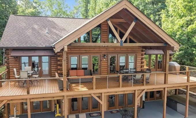 Dixie - Berryhill Cabin | Lakefront Luxury Log Cabin - Hot Tub, Pickleball Court, Fire Pits, 2-Story Dock!