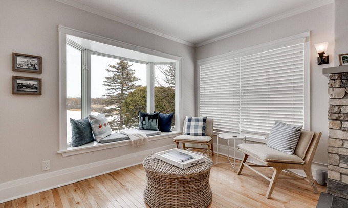 Tonka Bay House | Lakefront Retreat