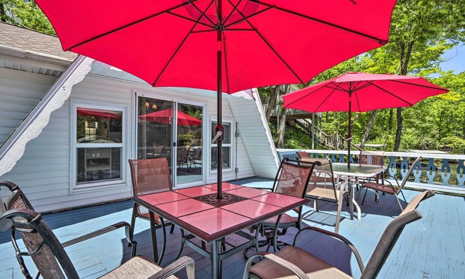 Rocky Mount Cabin | Lakefront Rocky Mount Cabin w/Dock & Kayaks!