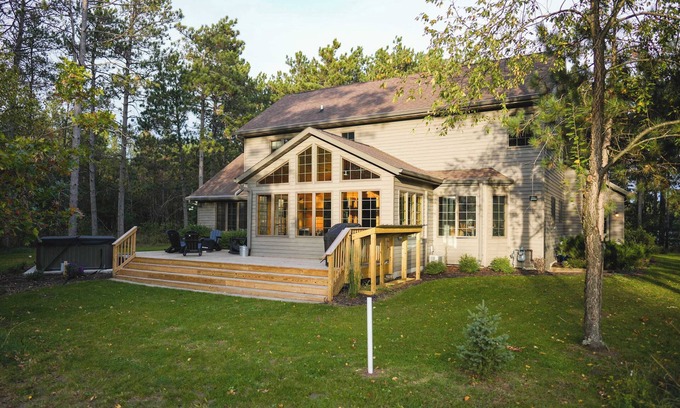 Rome House | Lakes and Links Luxury Retreat