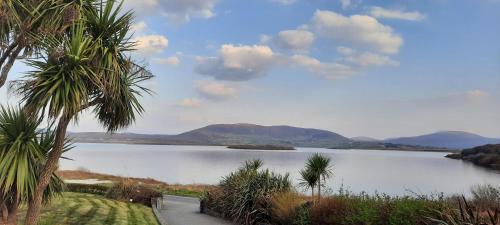 Saula House | Lakeshore House