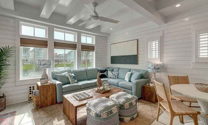 Port Aransas Cottage | Lakeside Beach Cottage @ Cinnamon Shore South W/Great Views & Amenities!