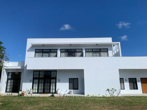 Longshui House | Lakeside casa