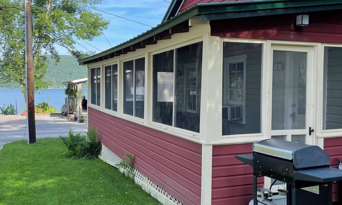 Cooperstown - Otsego Lake Cottage | Lakeside Cottage in Cooperstown
