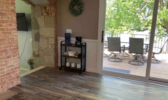 Sauk Centre Cabin | Lakeside Home on the Water