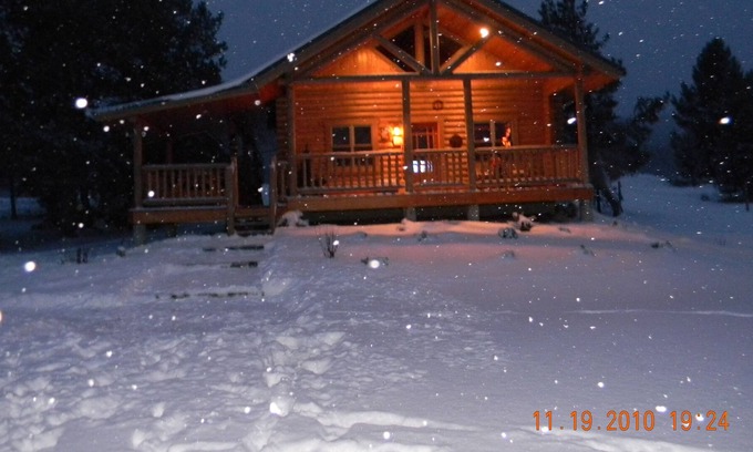 Georgetown Cabin | Lakeside Vacation Rental on Georgetown Lake