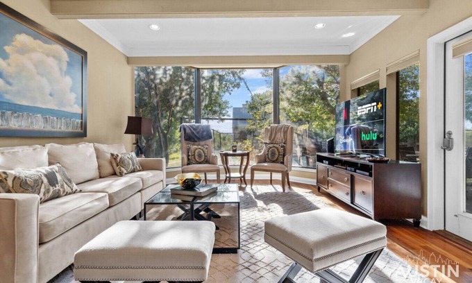 Lakeway Apartment | Lakeway Hill Country Home Grill Deck, Tennis Courts + Trails
