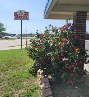 Independence Hotel | Lamplighter Inn Independence