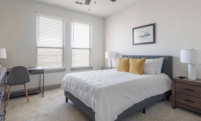 Manor Apartment | Landing | Amazing 1BD, Courtyard, Clubhouse