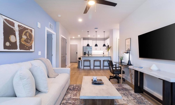 Freeport Apartment | Landing | Amazing 2BD, Gym, Yoga Studio