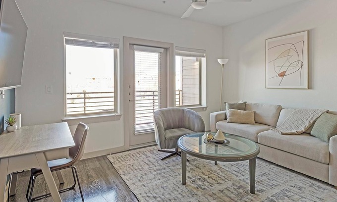 McKinney Apartment | Landing at Alma Hub 121 - 1 Bedroom in Mc Kinney