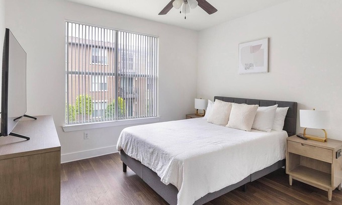Park Central Apartment | Landing at City North - 2 Bedrooms in North Dal.