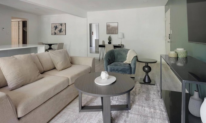 Greenbelt Apartment | Landing at Franklin Park at Greenbelt Station -.