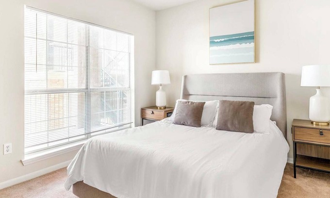 Southbelt/Ellington Apartment | Landing at Settlers Ranch - 2 Bedrooms in South.