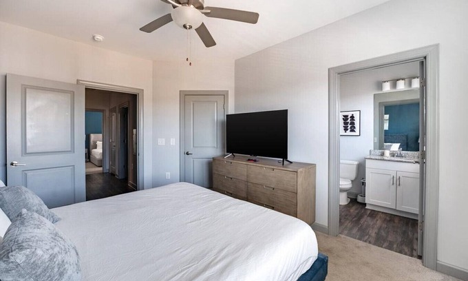 Socastee Apartment | Landing at The Parker Myrtle Beach - 2 Bedrooms in Downtown Myrtle Beach