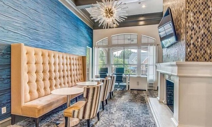 Las Colinas Apartment | Landing at The Station at MacArthur - 1 Bedroom in Las Colinas