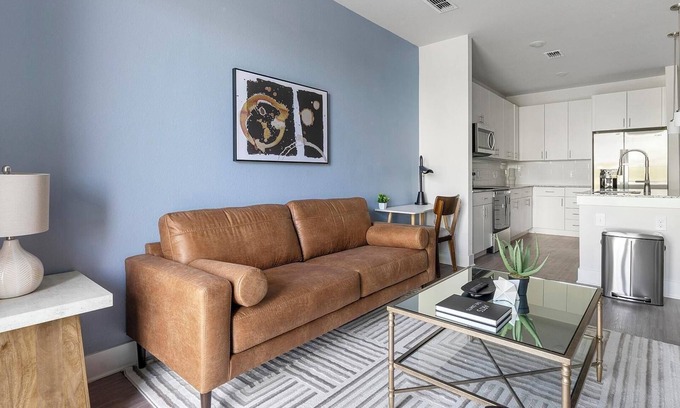 The Forum Apartment | Landing | Beautiful 1BD, Gym