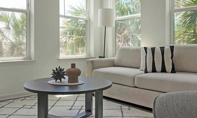 San Marco Apartment | Landing | Chic 2BD, Gym, Pool