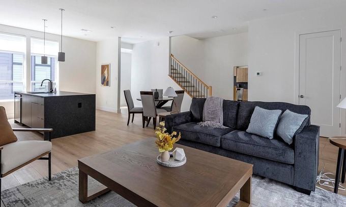 Dallas Apartment | Landing | Chic 2BD in Downtown Dallas