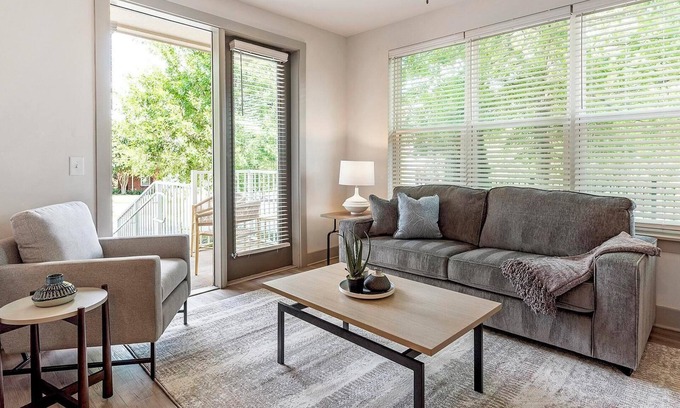 Charlotte Apartment | Landing | Modern 2BD, Clubhouse, Yoga Studio